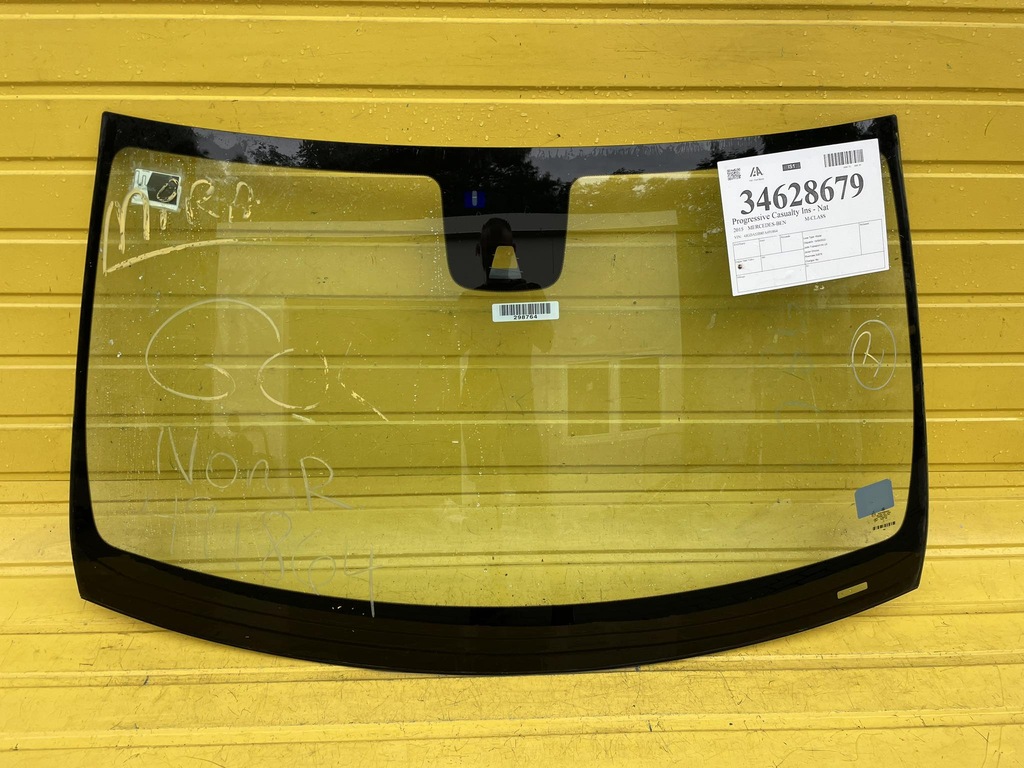 фото №1, Mercedes gle w166 стекло лобовое перед
