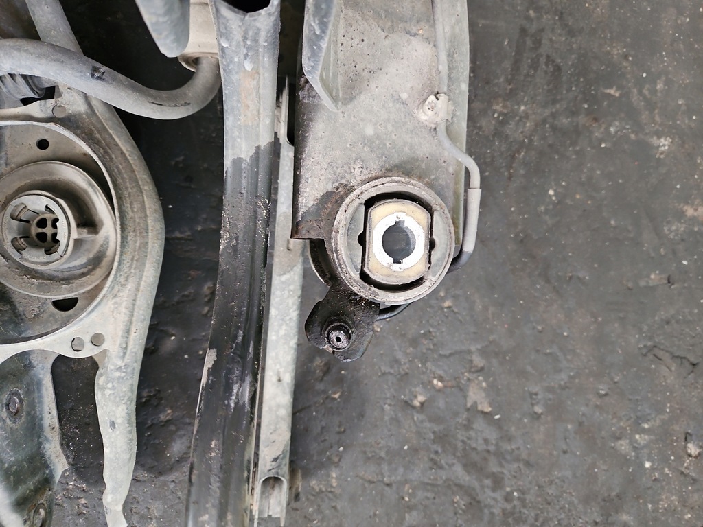 фото №9, Задняя балка oś задняя рычаги kpl skoda karoq 17-21 4x4