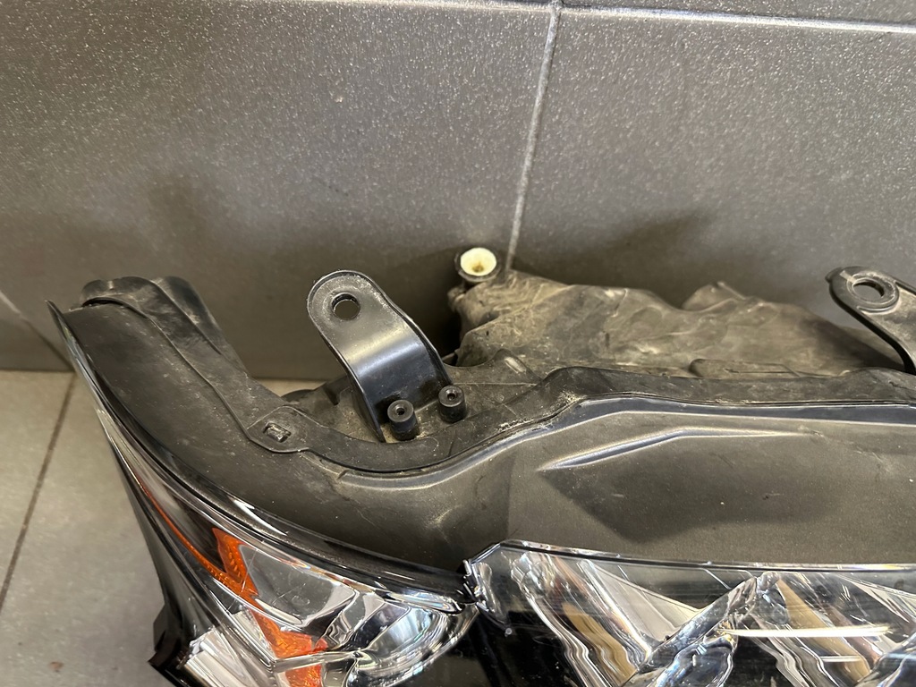 фото №9, Лампа правий перед lexus rx450h eu ładna 81145-48b70