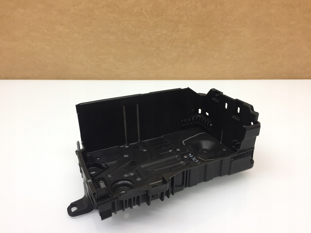 фото №1, Peugeot 2008 ii корпус основание аккумулятор