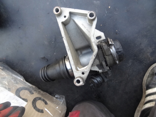 фото №2, Дроссельная заслонка egr renault 2.2 dci 8200276591