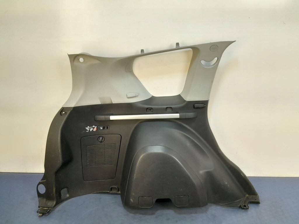 фото №1, Citroen c-crosser обивка багажника левая