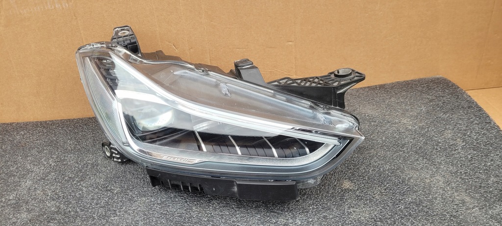 фото №1, Maserati ghibli lift лампа права перед full led 00670100984