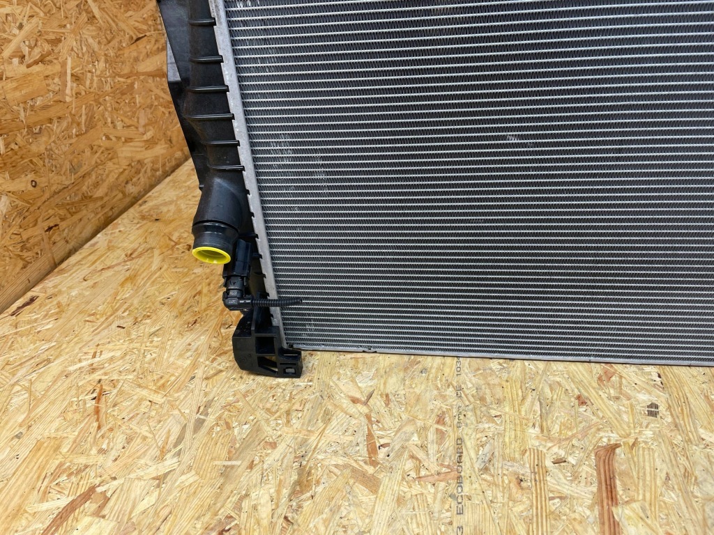 Купить Радиатор воды bmw f45 f48 mini f54 f55 f56 f57 f60 8645783