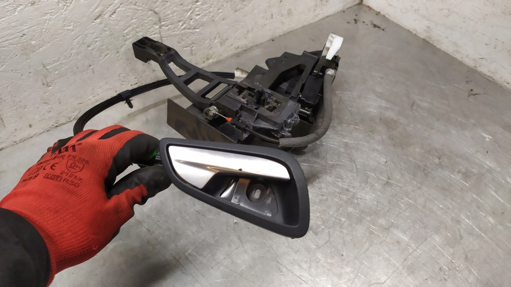 фото №7, Ford grand c-max замок двері правий задня am5a-r26412-cc