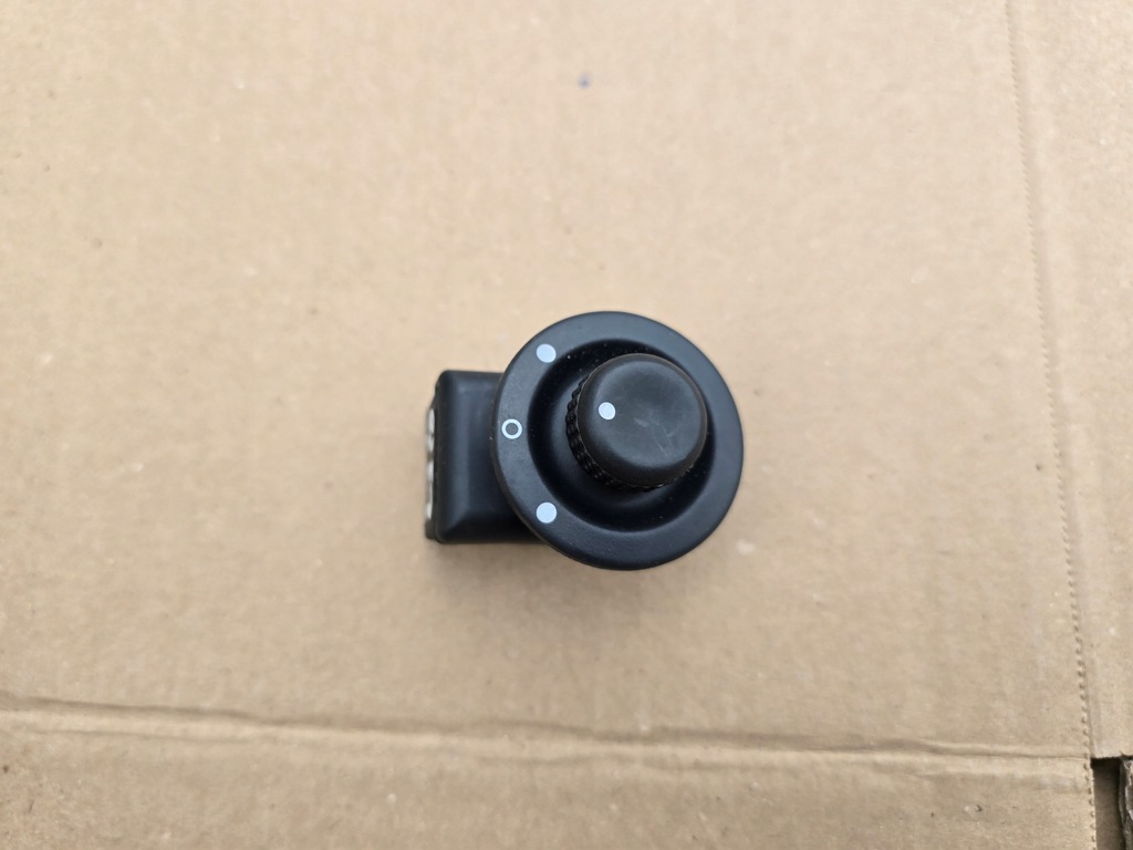 фото №1, Переключатель управление регулировки зеркал renault clio iii 8200002442b