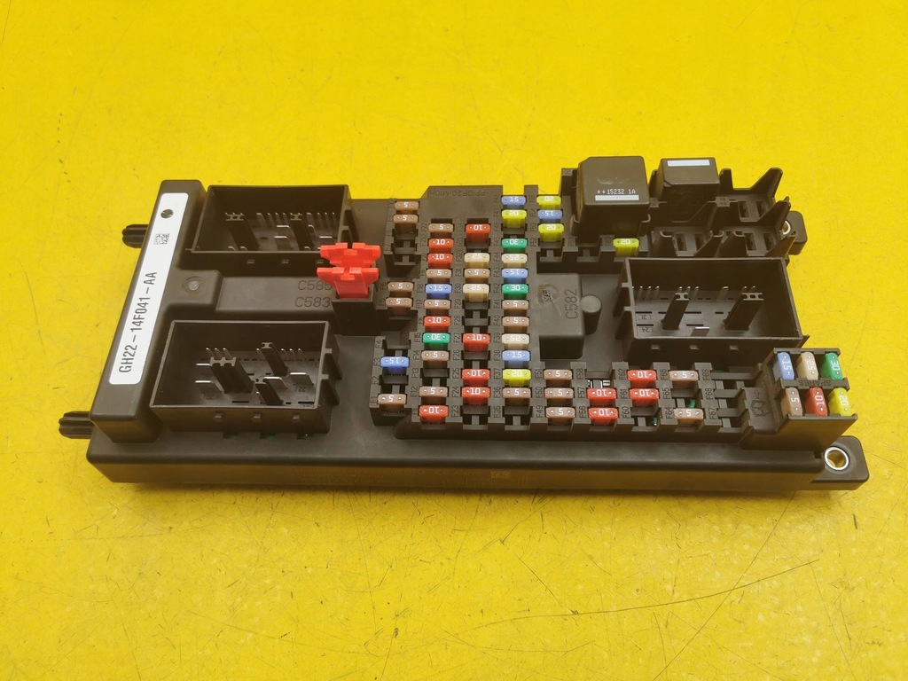 фото №1, Land rover discovery iv 4 l319 коробка предохранителей gh22-14f041-aa