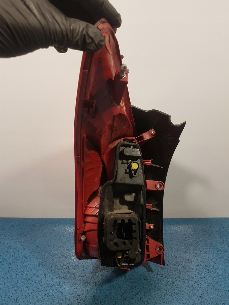 фото №8, Peugeot 308 i lift kombi лампа задняя правая