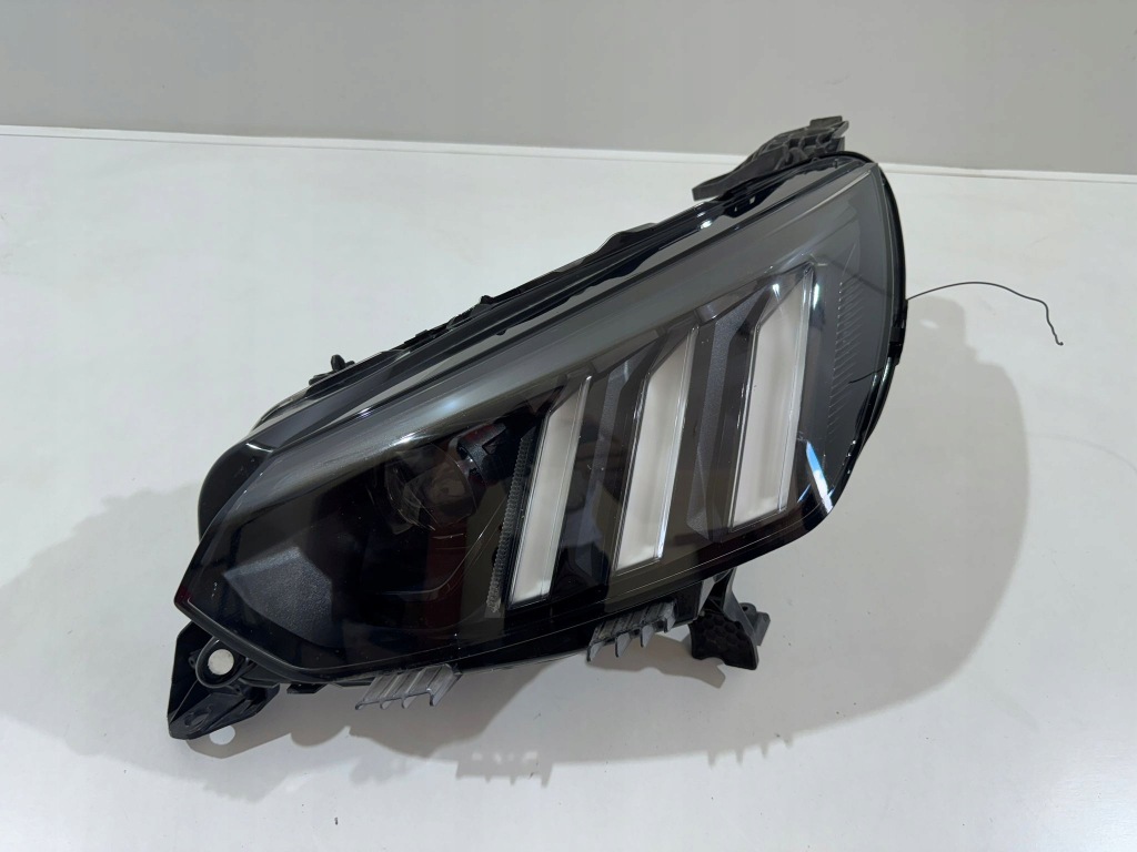 Купить Фара передняя левая блок розжига модуль peugeot 2008 2 2 19-22rok full led