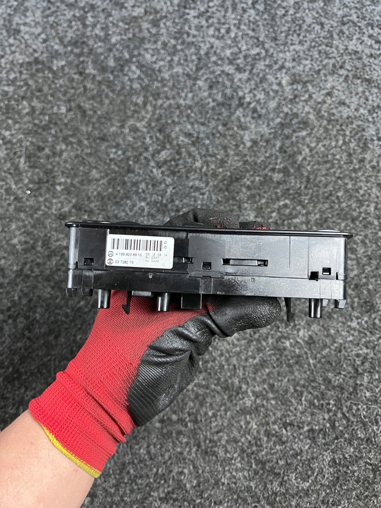 фото №8, Панель керування вікон дзеркал mercedes w245 a1698206910