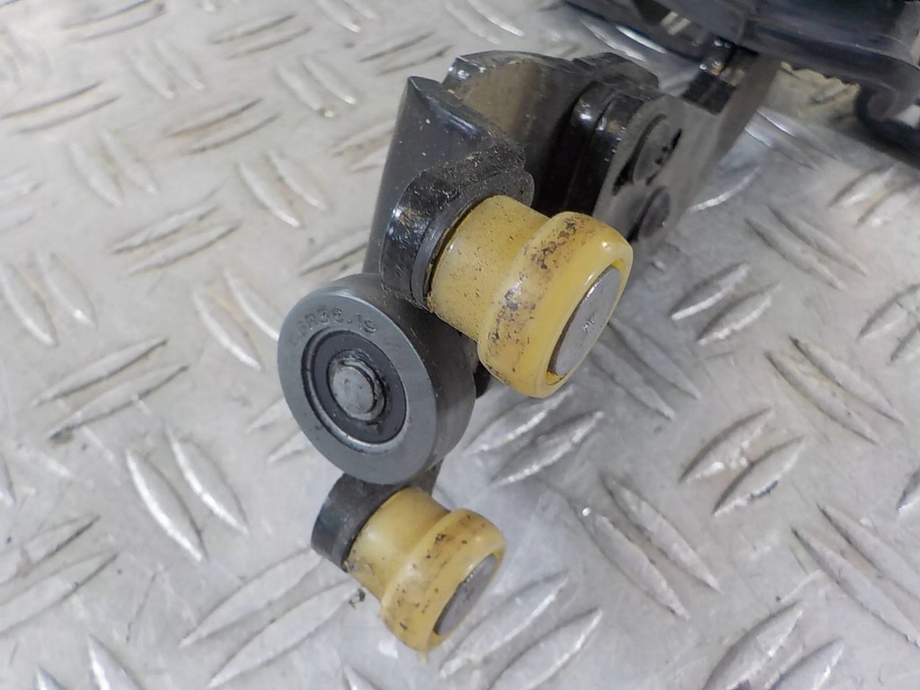 фото №5, Toyota proace 2019 ролик дверь раздвижных правая