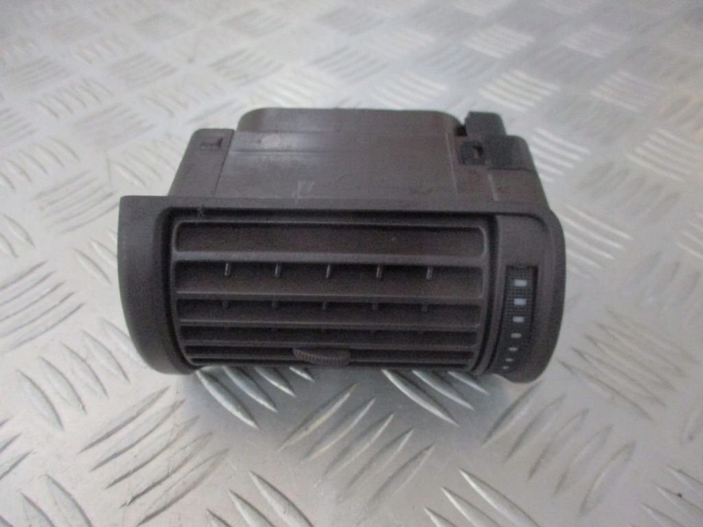 фото №1, Решётка обдув audi a4 b5