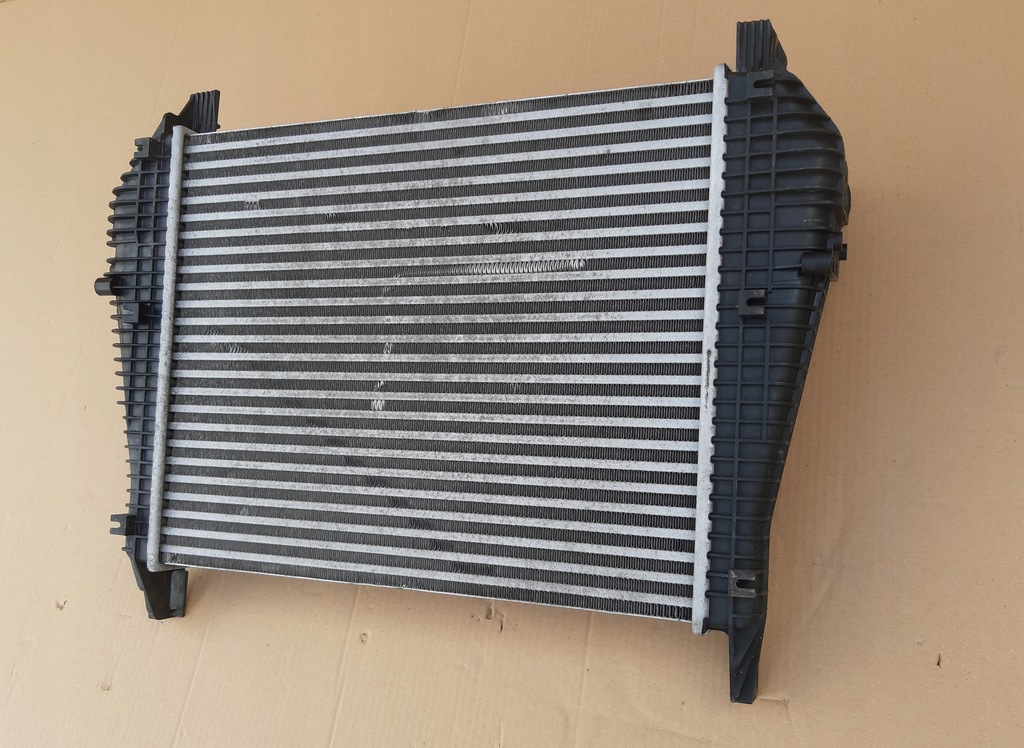 фото №7, Iveco eurocargo інтеркулер радіатор повітря 504028467