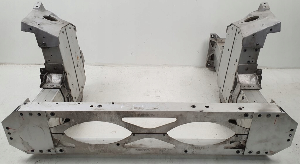 фото №1, Pas передний балка усилитель aston martin rapide