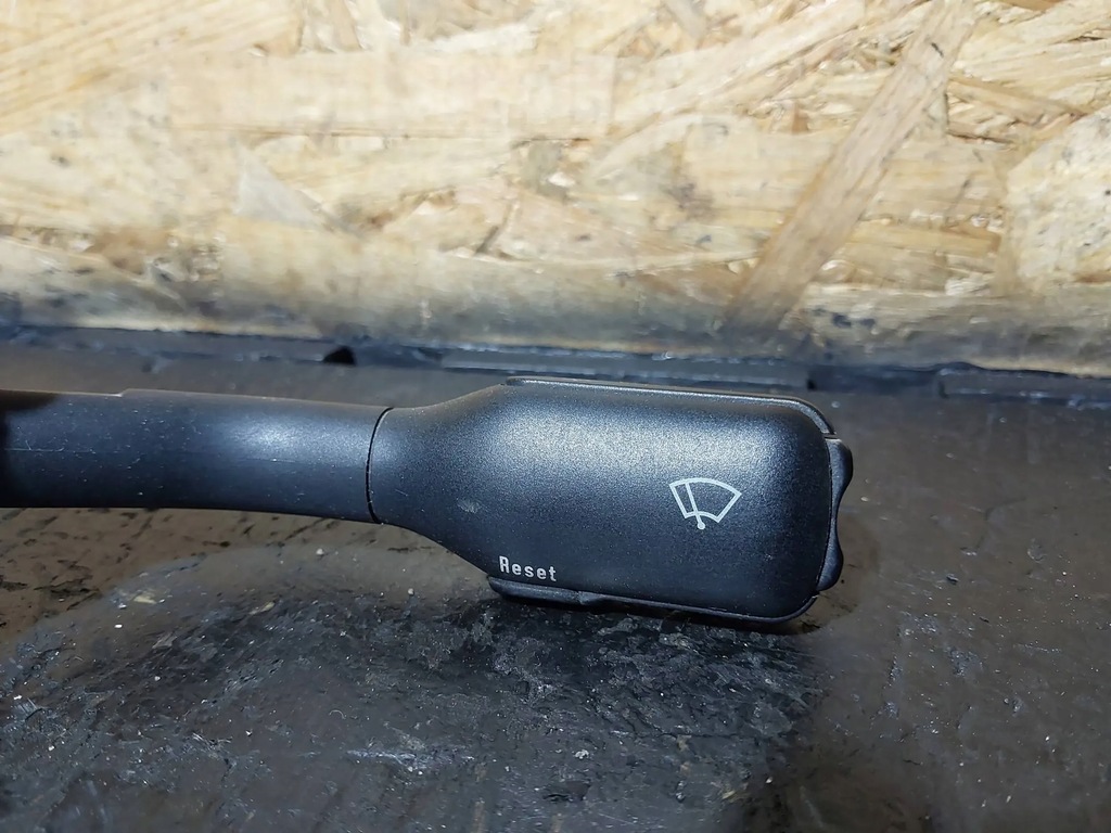 фото №14, Важіль / перемикач двірник комп'ютер audi a4 b5 8d 4d0953503