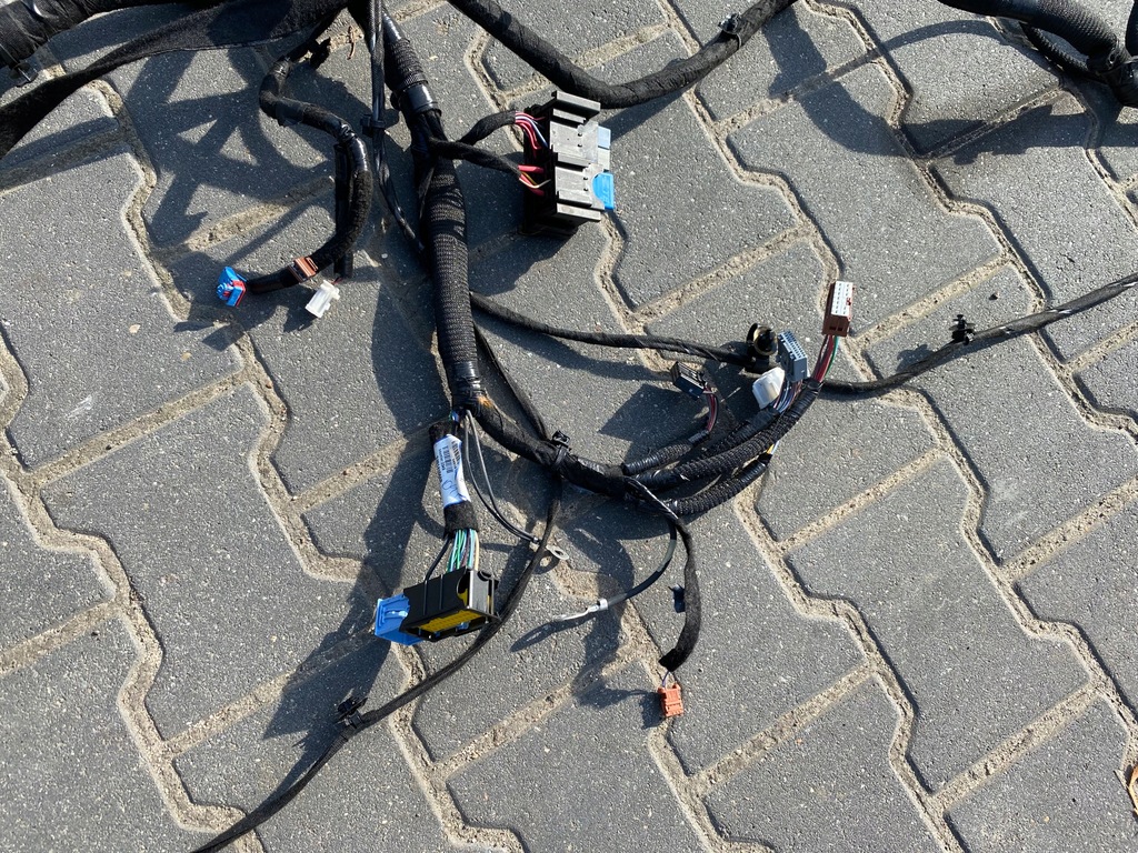 фото №10, Полная электропроводка жгут трубопровод двигателя реле trafic iii vivaro b