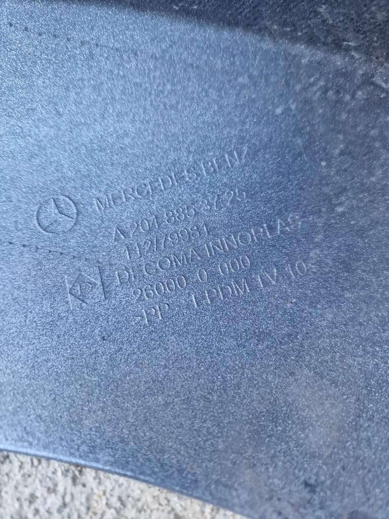 Mercedes c-klasa w204 amg 2007-2011r бампер перед ксенон pdc Зі Шроту