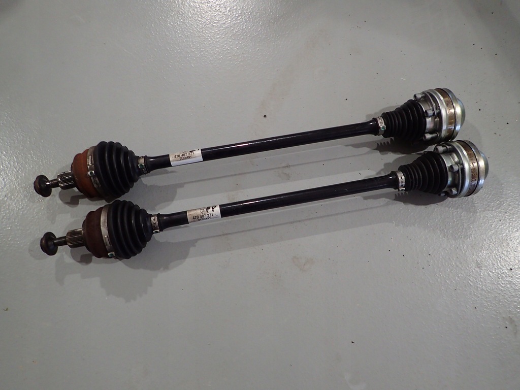 фото №1, Lamborghini aventador lp700 приводной вал półośka передняя левая правая 470407271