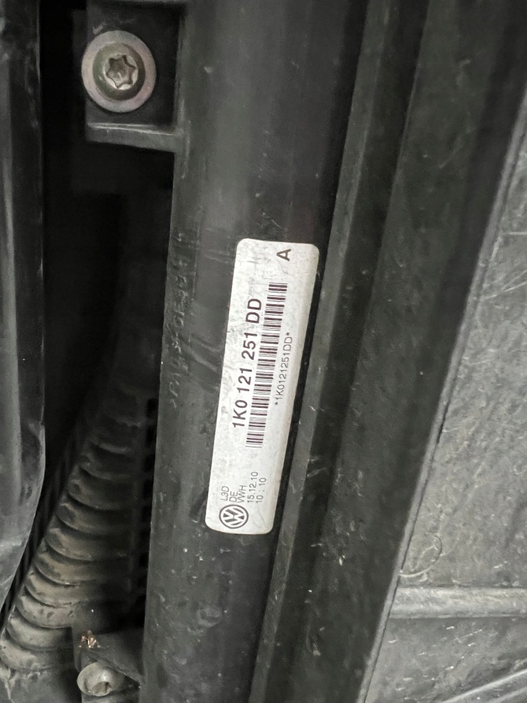 Ремень передний радиатор комплект радиатор балка skoda octavia 2 2 рестайлинг в Украине