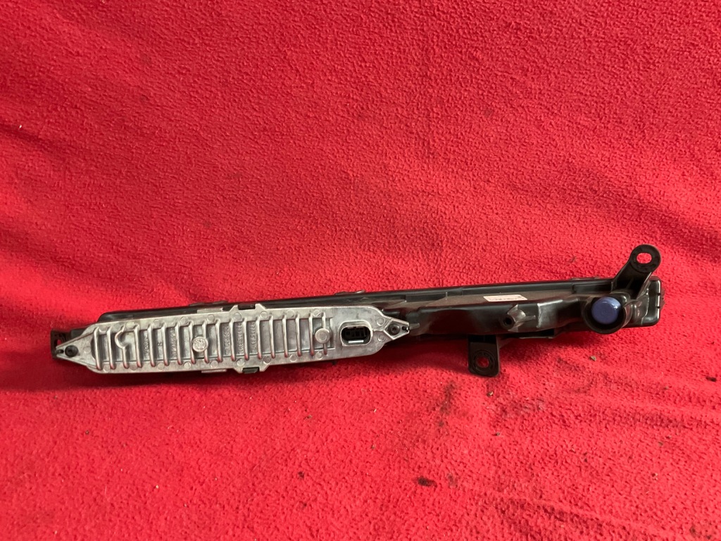 Противотуманная фара led drl правый porsche cayenne 9y0941182b оригинал Недорого