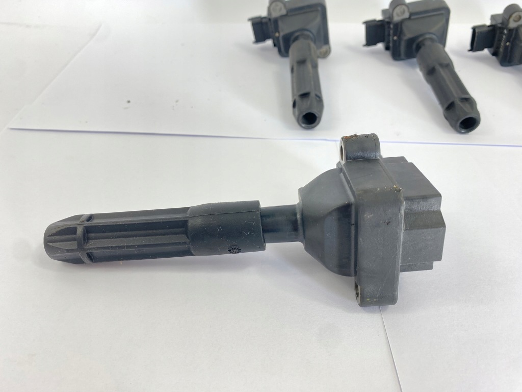 Комплект катушек зажигания катушка зажигания катушки mercedes w203 0001501780 Доставка