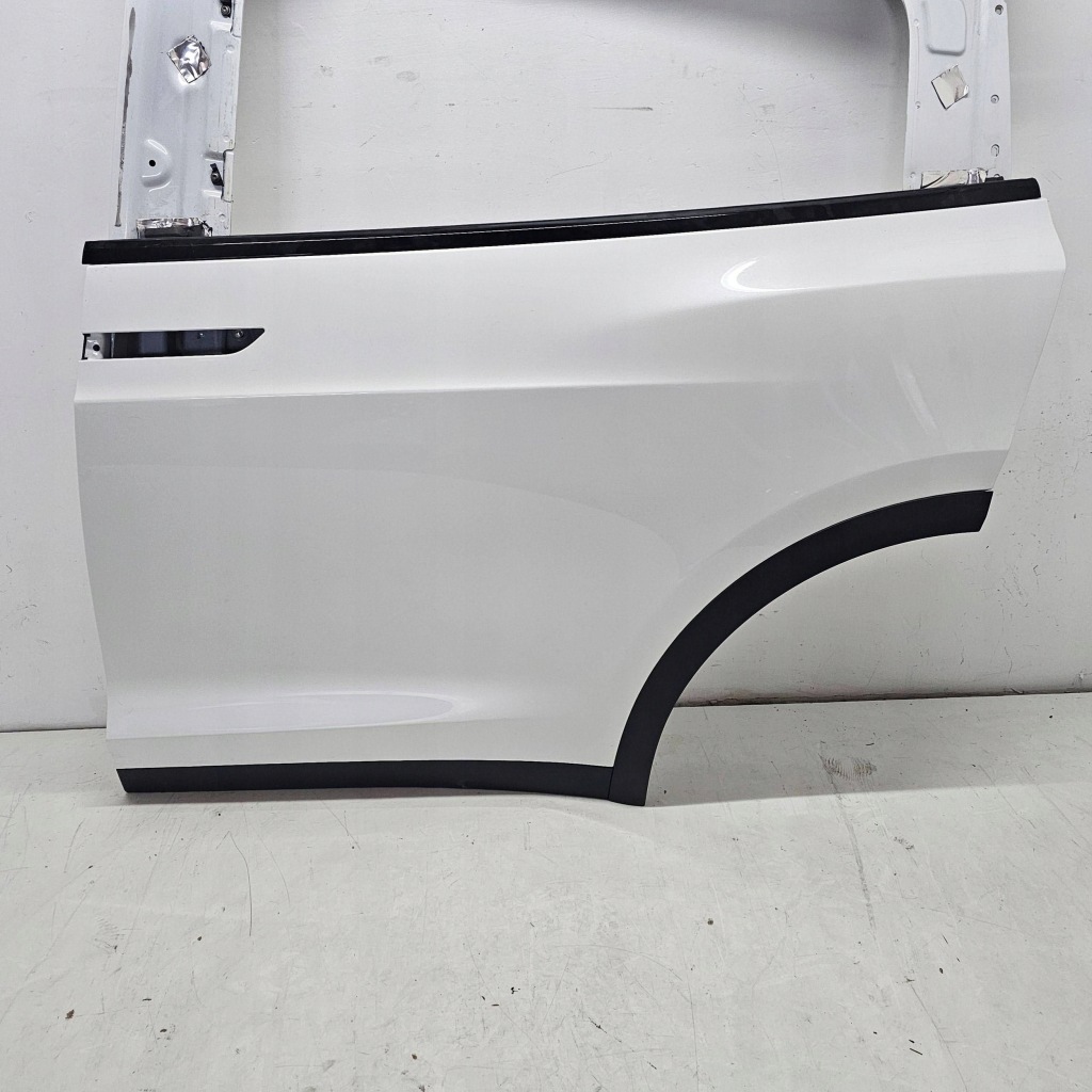 Дверь левое задняя задняя tesla model x plaid 2022r ppsw Киев