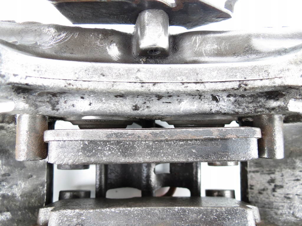 фото №10, Суппорт тормозной левый задняя задний brembo audi q7 i 4l