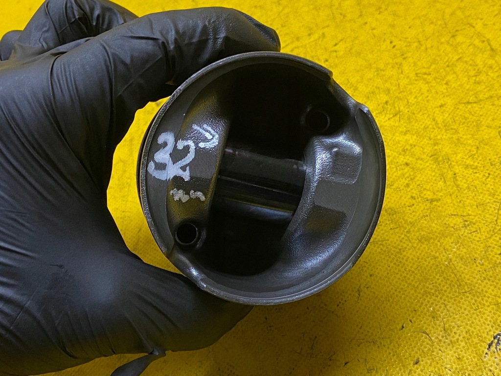 фото №7, Поршень поршни 2.0 d bmw e90 e87 e60 n47d20a 2r4 2007 0840bb