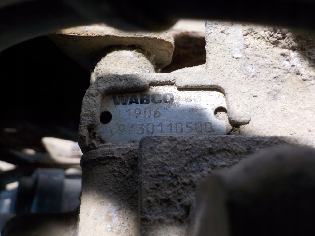 Клапан релейний ebs scania 9730110500 Київ