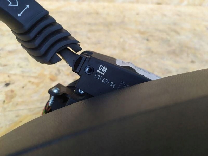 фото №8, Повітропровід перемикачі модуль cim 2 ключі opel vectra c 13163134