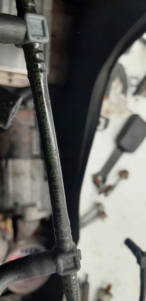 фото №9, Дроти зливні паливні renault scenic ii 1.5 dci 8200520596