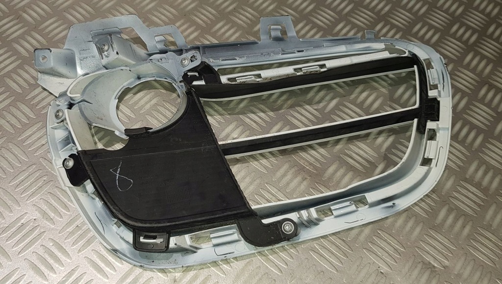 фото №13, Porsche cayman s 981 решётка бампера левая перед передняя рамка противотуманной фары pdc