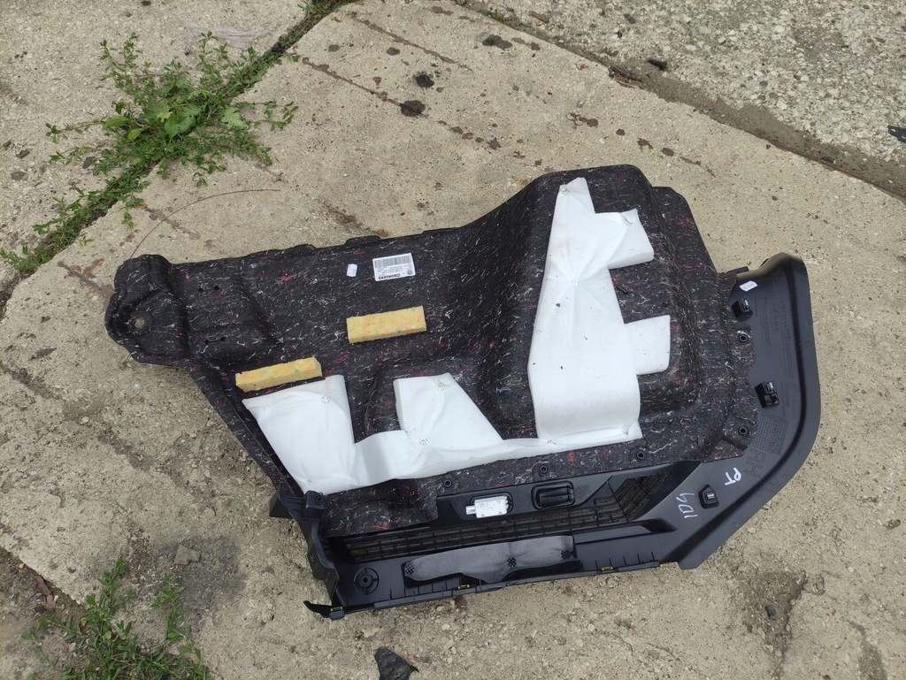 фото №6, Vw volkswagen id4 id.4 обшивка багажника правий задня задній 11a867428s