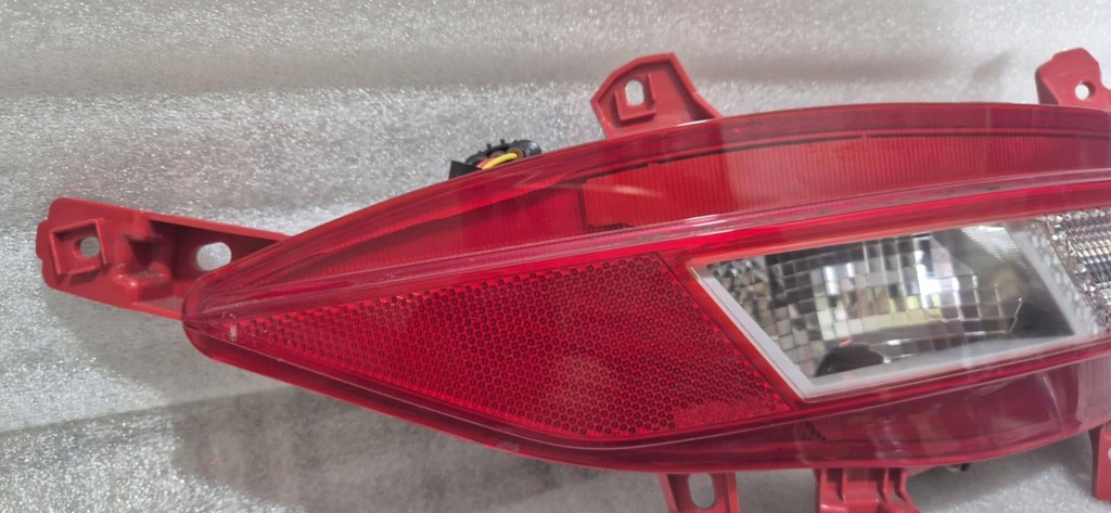 фото №7, Лампа правая задняя задняя противотуманная hyundai tucson iv