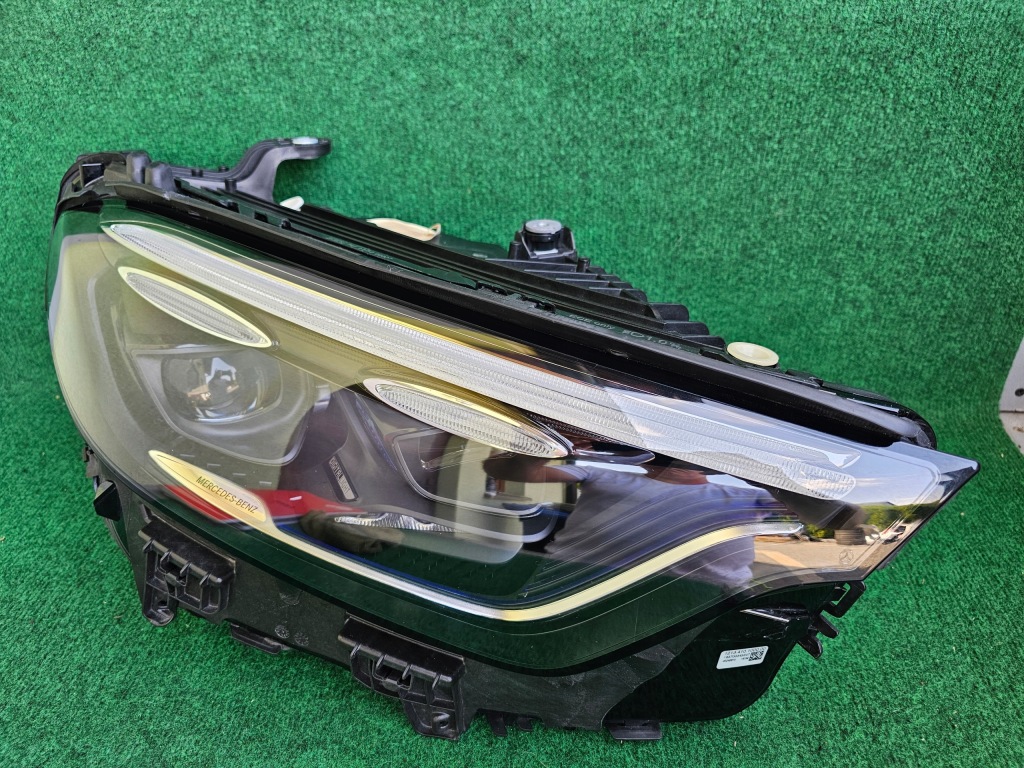 фото №1, Лампа mercedes glc a2549066802 x254 digital light правая идеальное состояние