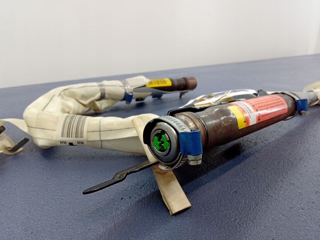 фото №4, Volvo xc90 i 02- подушка безопасности шторка безопасности правая 8650402