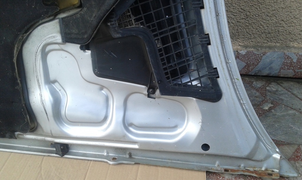 Капот / кришка двигуна mercedes w210 e-klasa 95-99 срібляста 744 Київ