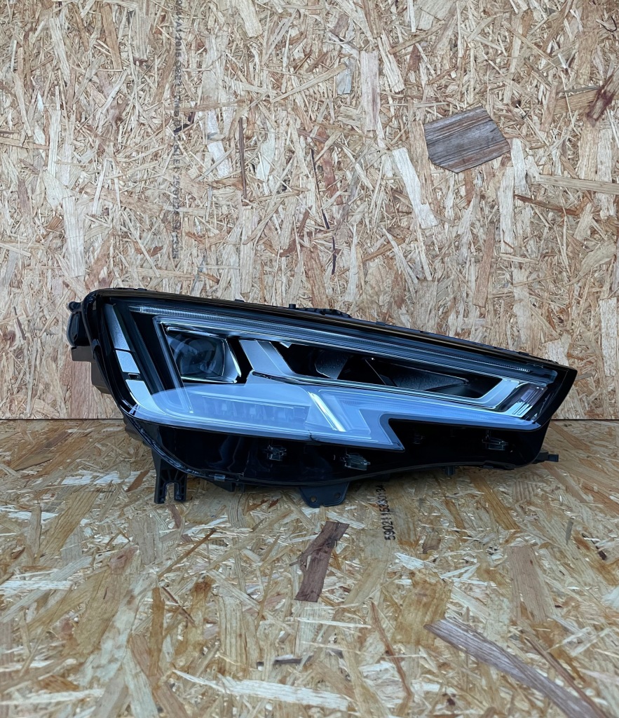Купить Фара правый  full led audi a4 8w америка!