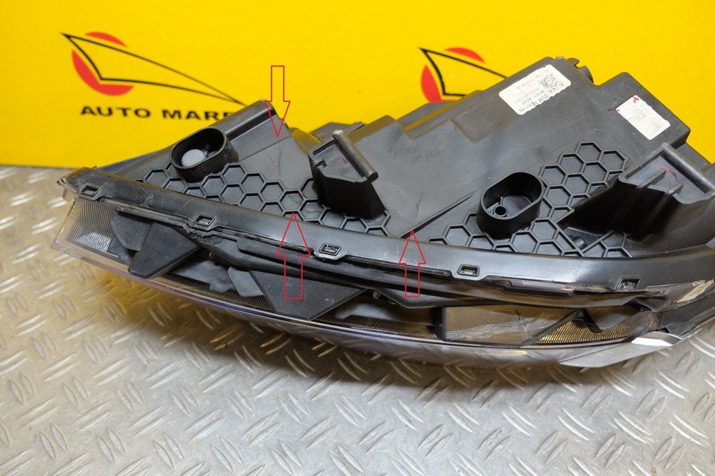 фото №14, Kia cerato forte lift 2021- фара лампа обычная линзованная с led r usa