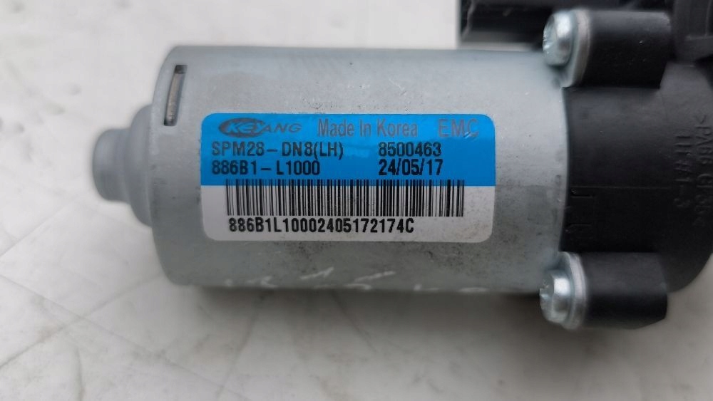 Hyundai kona 2 моторчик сиденье 2025 886b1l1000 с Разборки