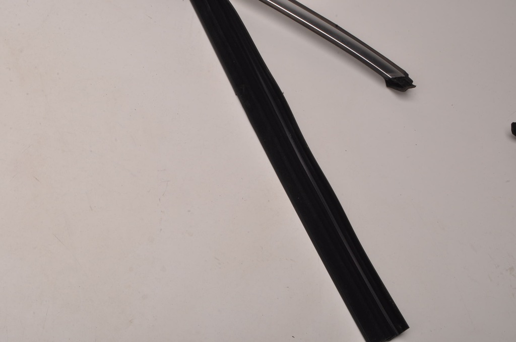 фото №6, Mercedes eqb x243 молдинг скло підвіконна передня права p2 a2477252400