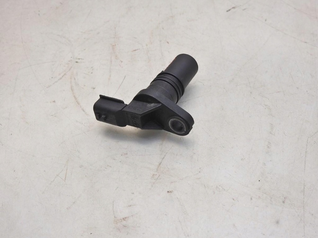 фото №7, Датчик положение вала renault clio iii 1.5 dci 8200835209