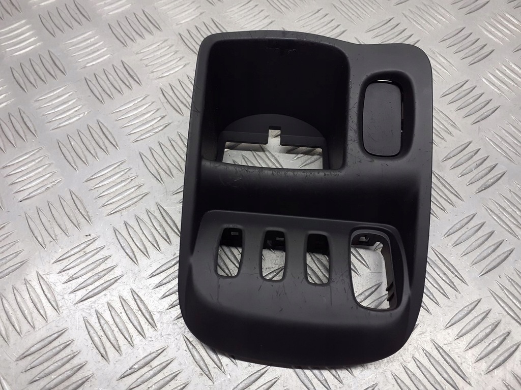 фото №1, Панель переключателей renault espace iv 8200028150