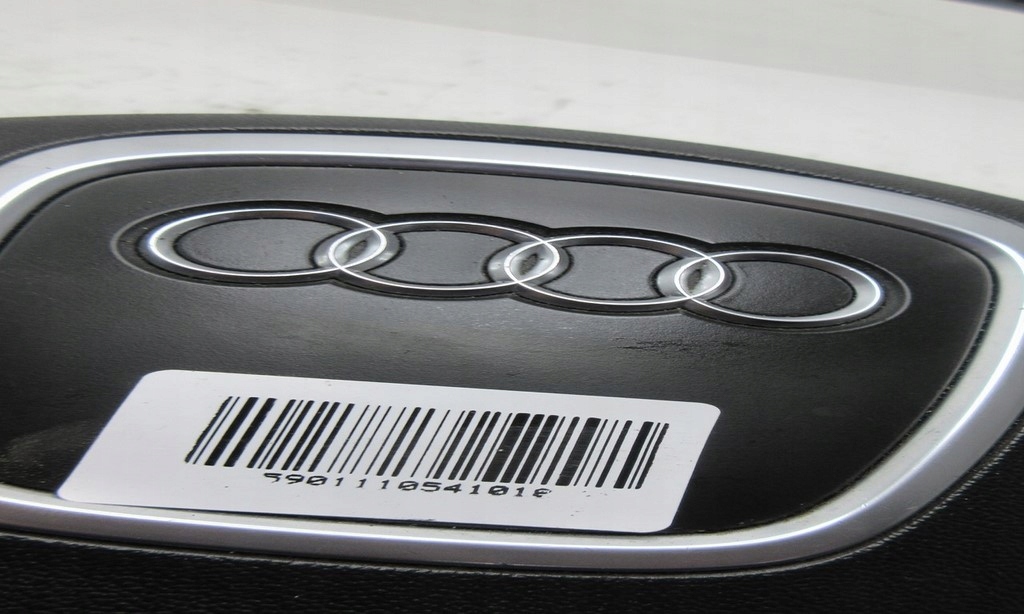 фото №10, Audi a8 d3 czarna воздуховод подушка lift четырёхлучевая