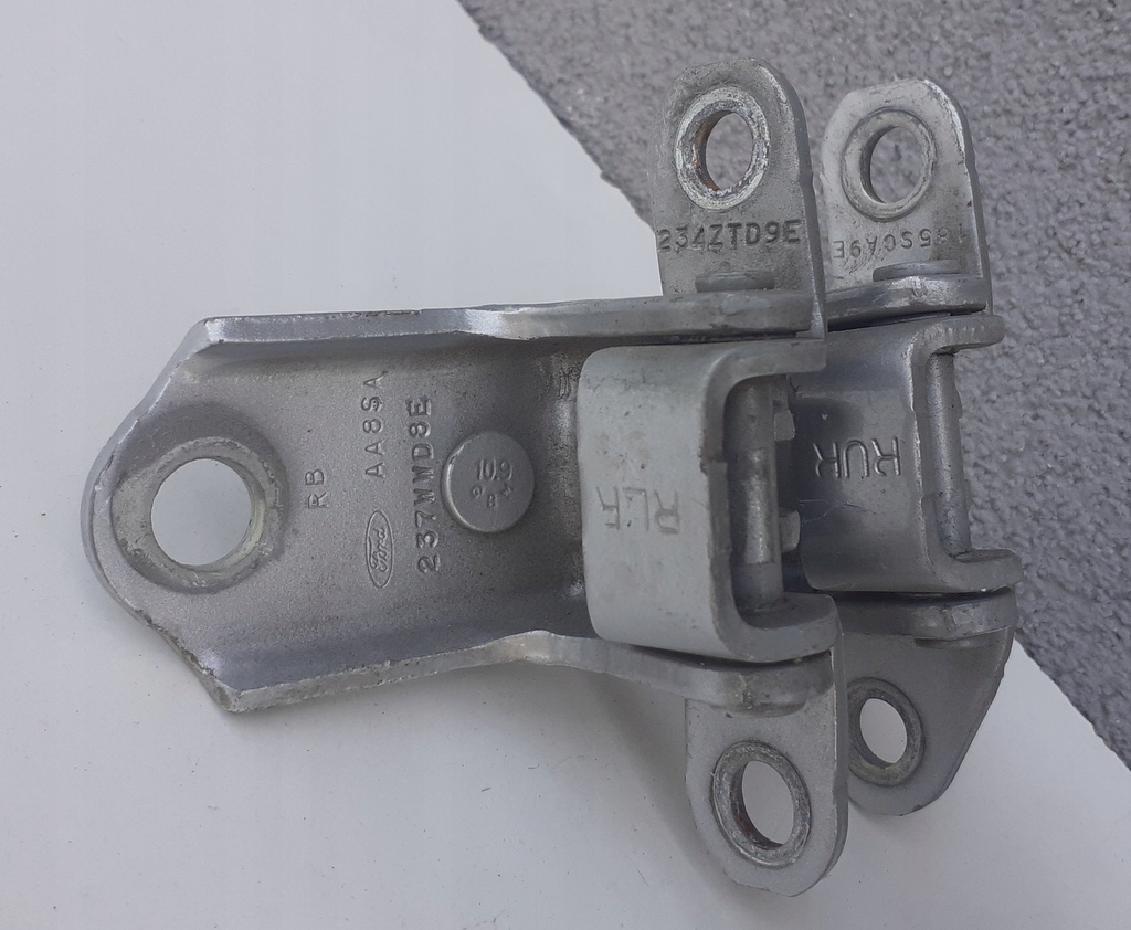 фото №3, Fiesta mk7 5 дверь петля петли дверь правый задняя