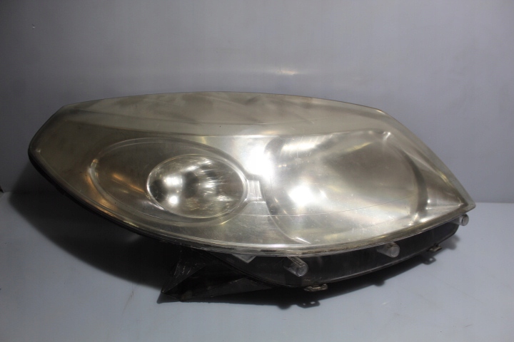 фото №1, Лампа правая передняя dacia sandero i