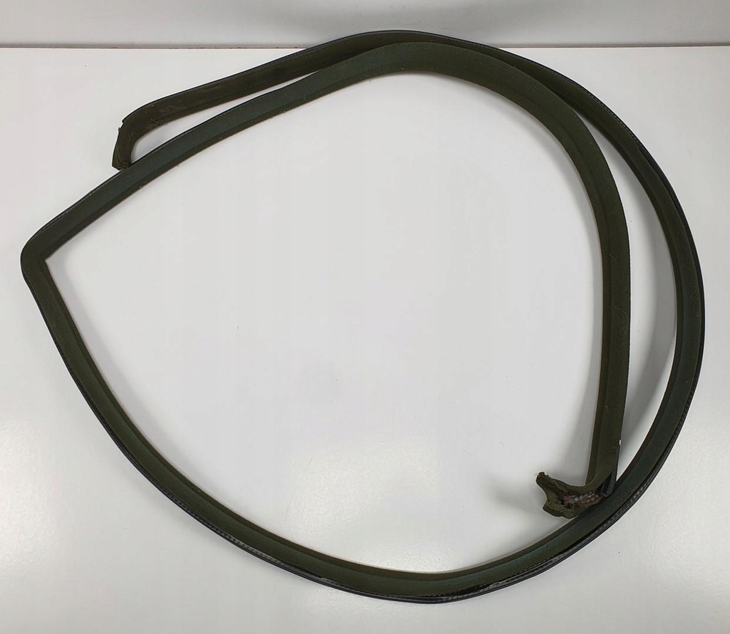 фото №1, Прокладка двері правий перед mercedes w126