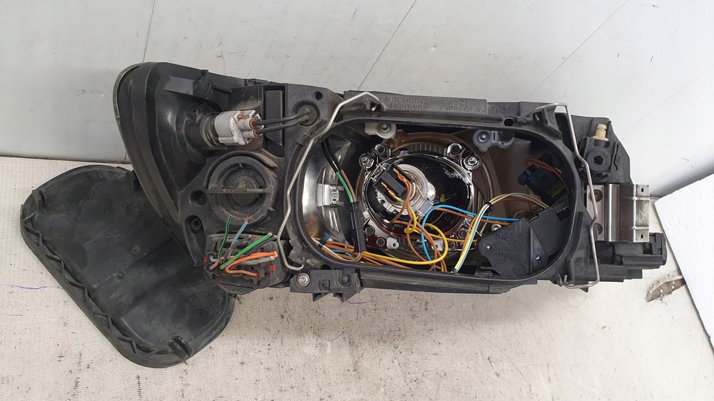 фото №9, Volvo v50 s40 ii лампа перед левая europa оригинал