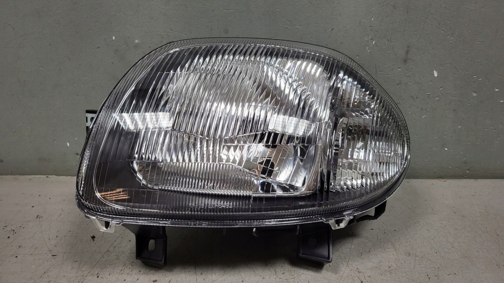 фото №1, Лампа левый перед tyc renault clio ii