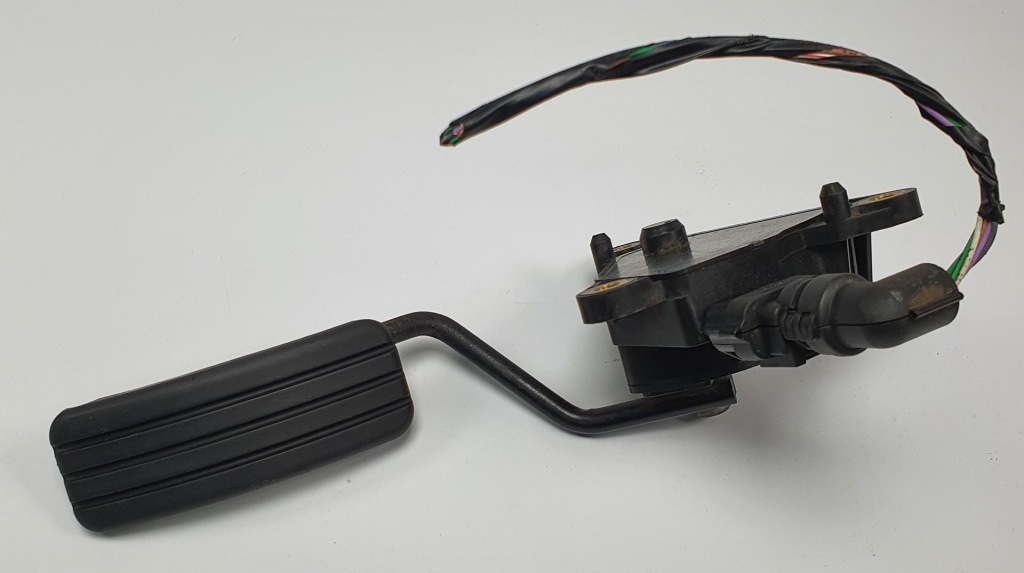 Купити Потенціометр газу гальма renault kangoo ii рестайлінг  8200436878